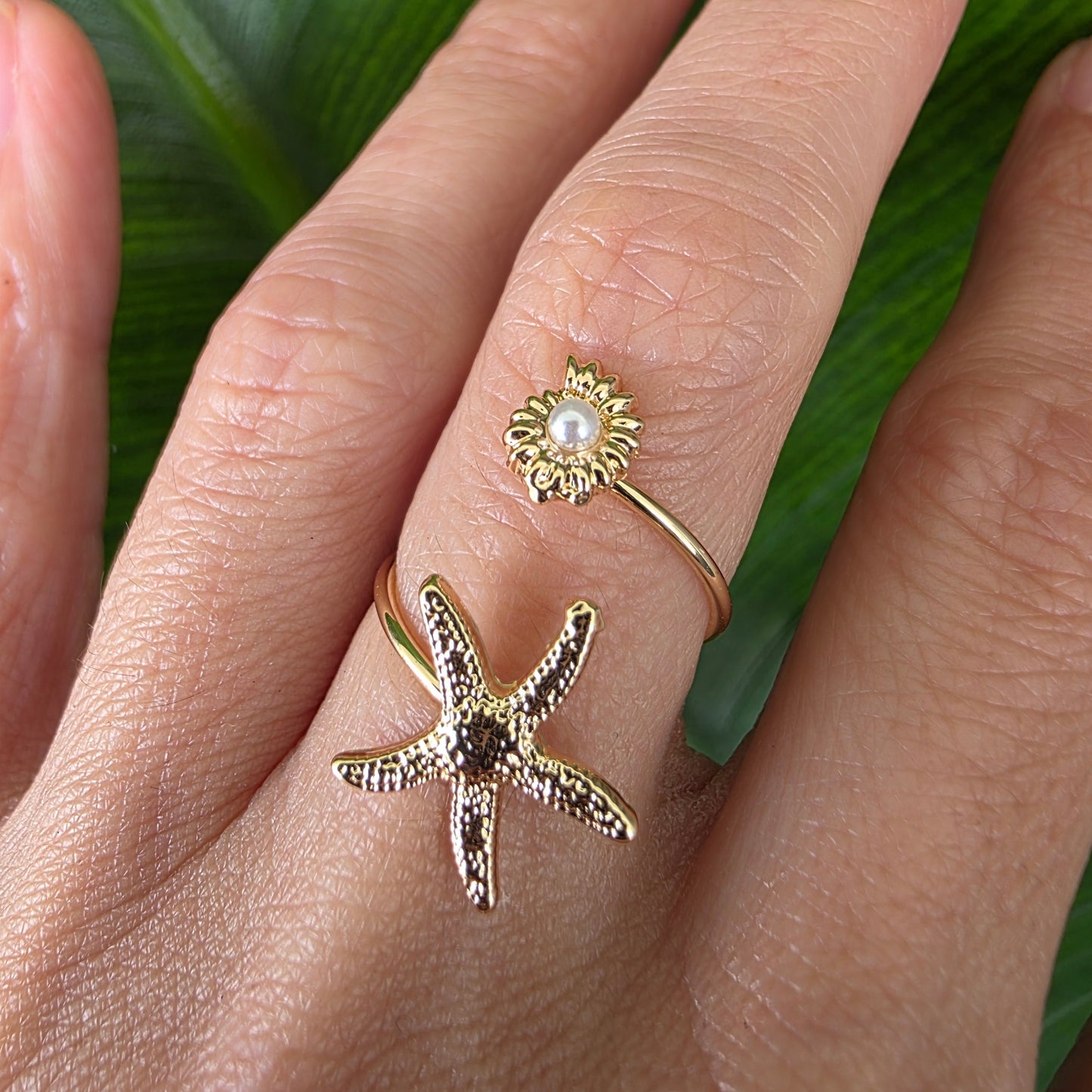 Starfish and seashell ring