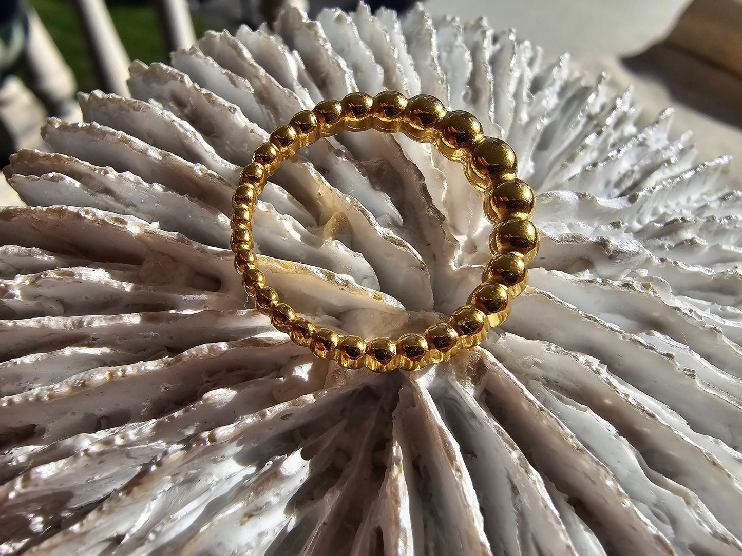 Gold Bubble rings size 7
