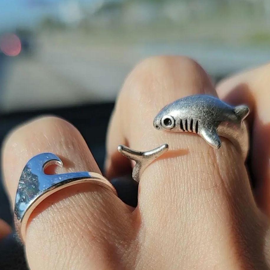 Circling Thresher Shark