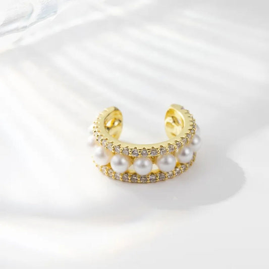 Dream of Pearls Ear Cuff