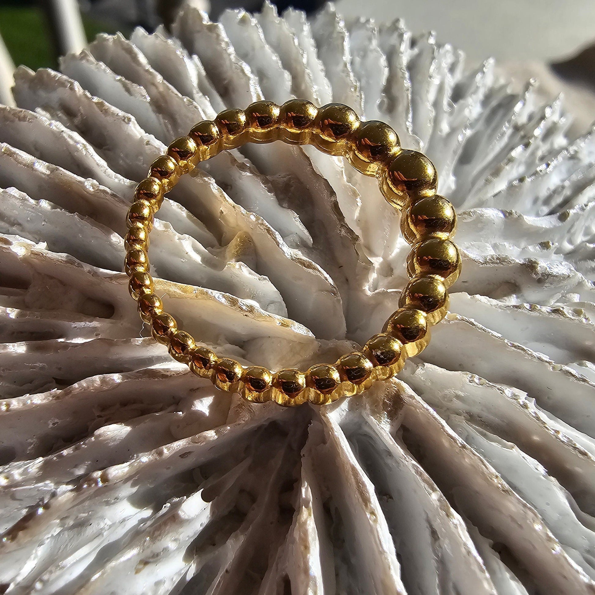 Gold Bubble rings size 7