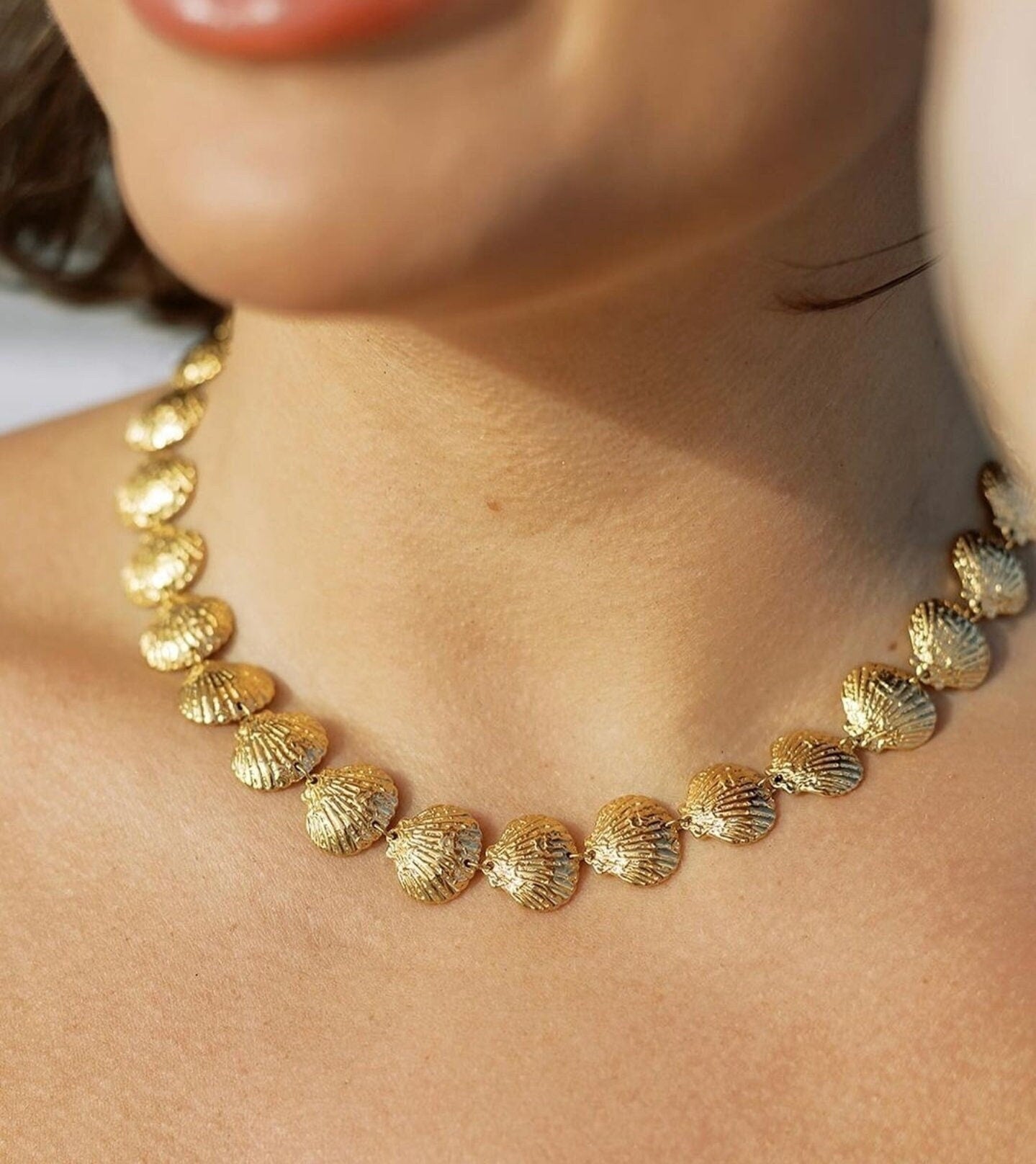 Gorgeous Seashell choker